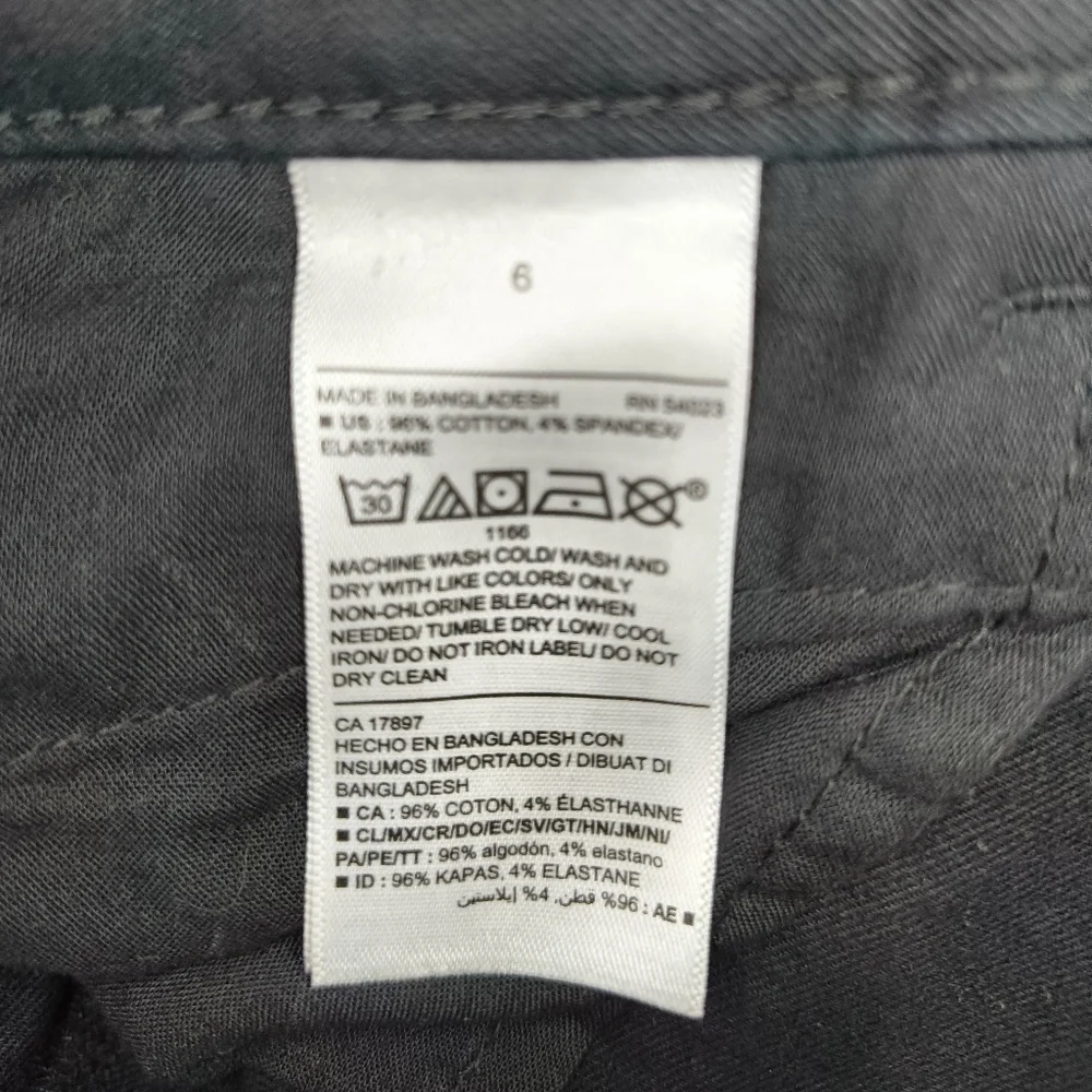 Old Navy Black Chinos Tailored Fit 74